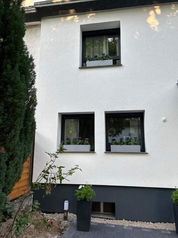 Fewo By Hd Mit Parkplatz, Wallbox, Wintergarten Bad Salzuflen Exterior photo